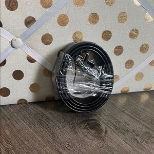 🐬NWT Perry ELLIS Size 32 Black  belt